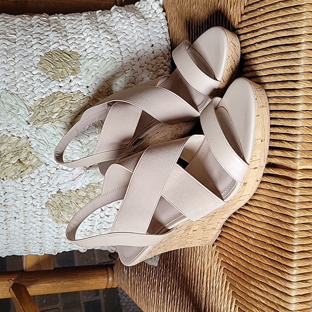 Charles by Charles David, Lupita, beige sandals, size 9.5M